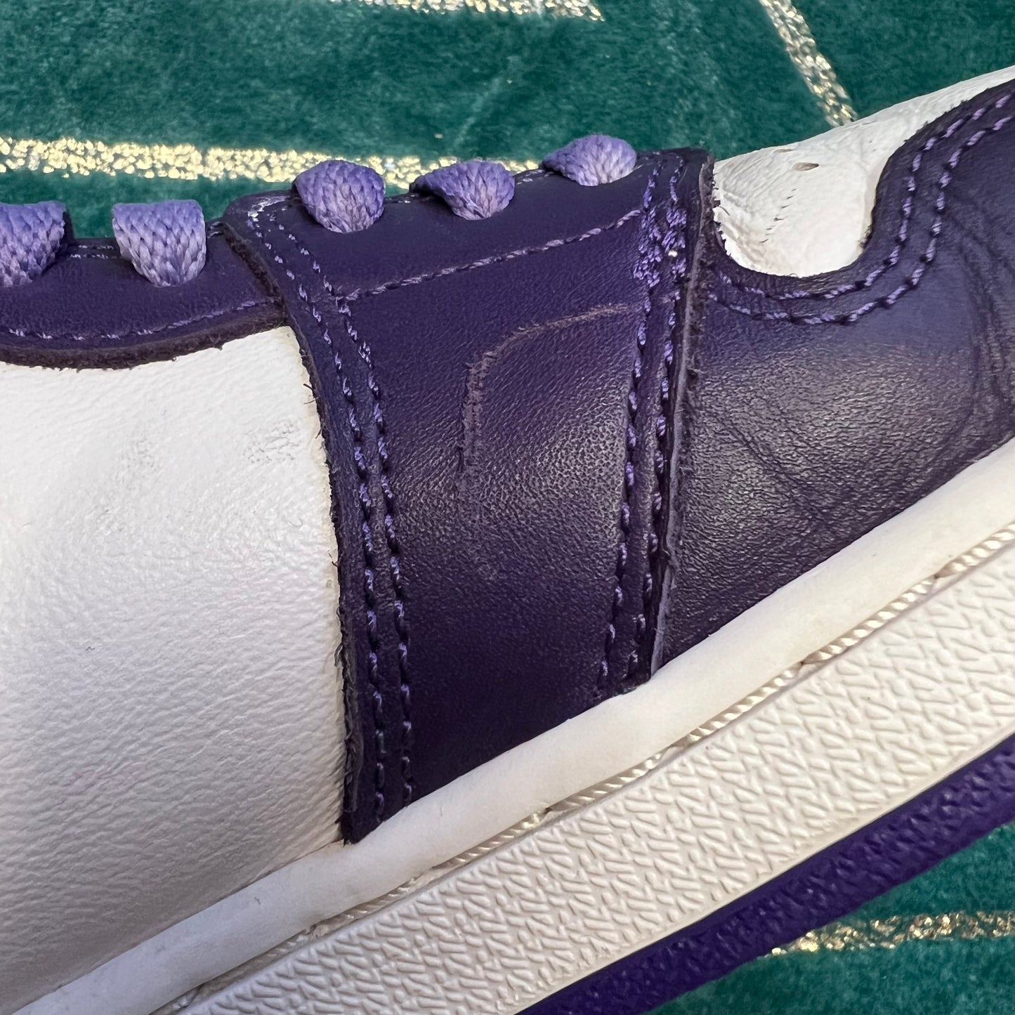 JORDAN 1 HIGH COURT PURPLE 2.0 UK7 *PRE-LOVED*