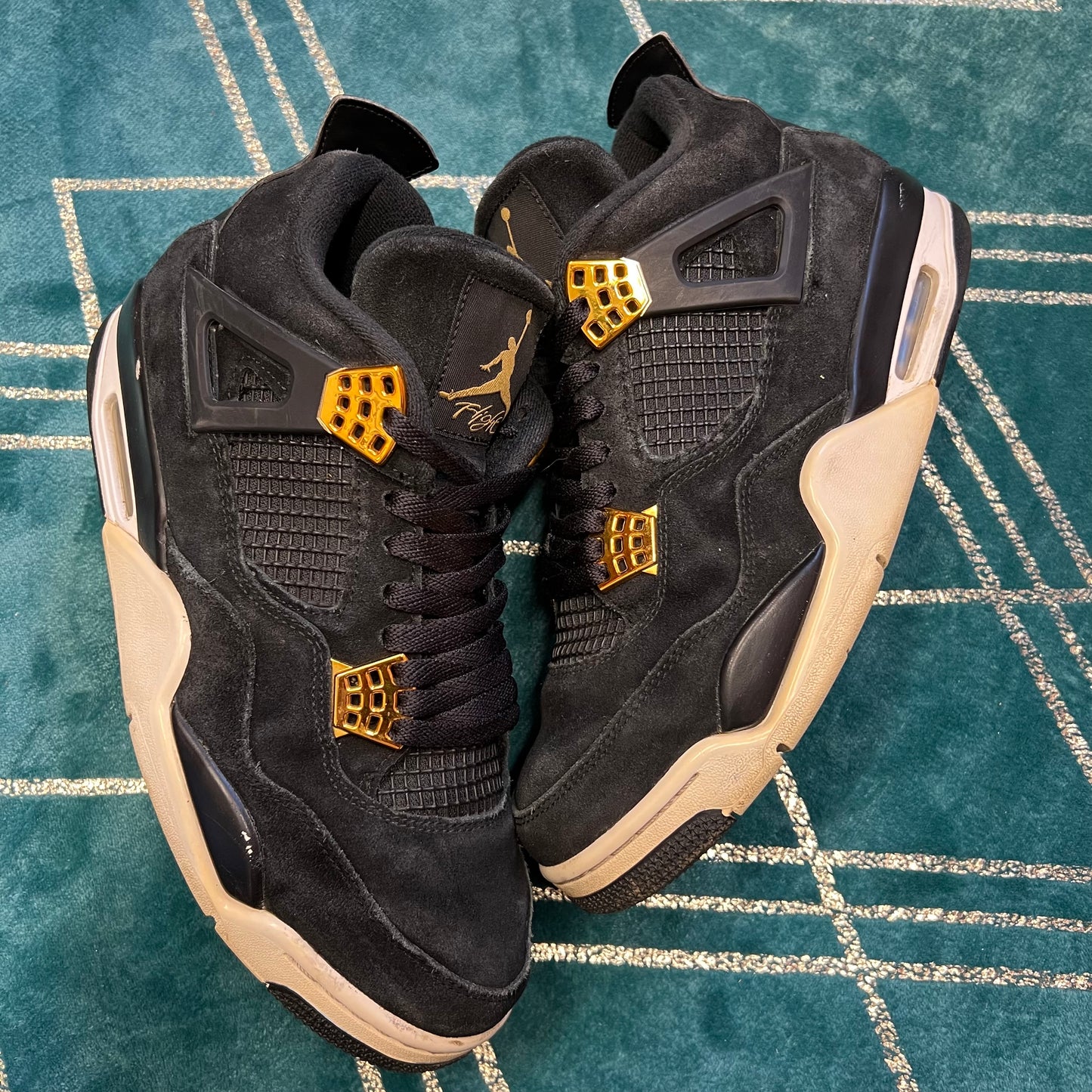 JORDAN 4 ROYALTY UK9 *PRE-LOVED*