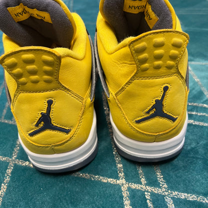 JORDAN 4 LIGHTNING 2021 UK9 *PRE-LOVED*