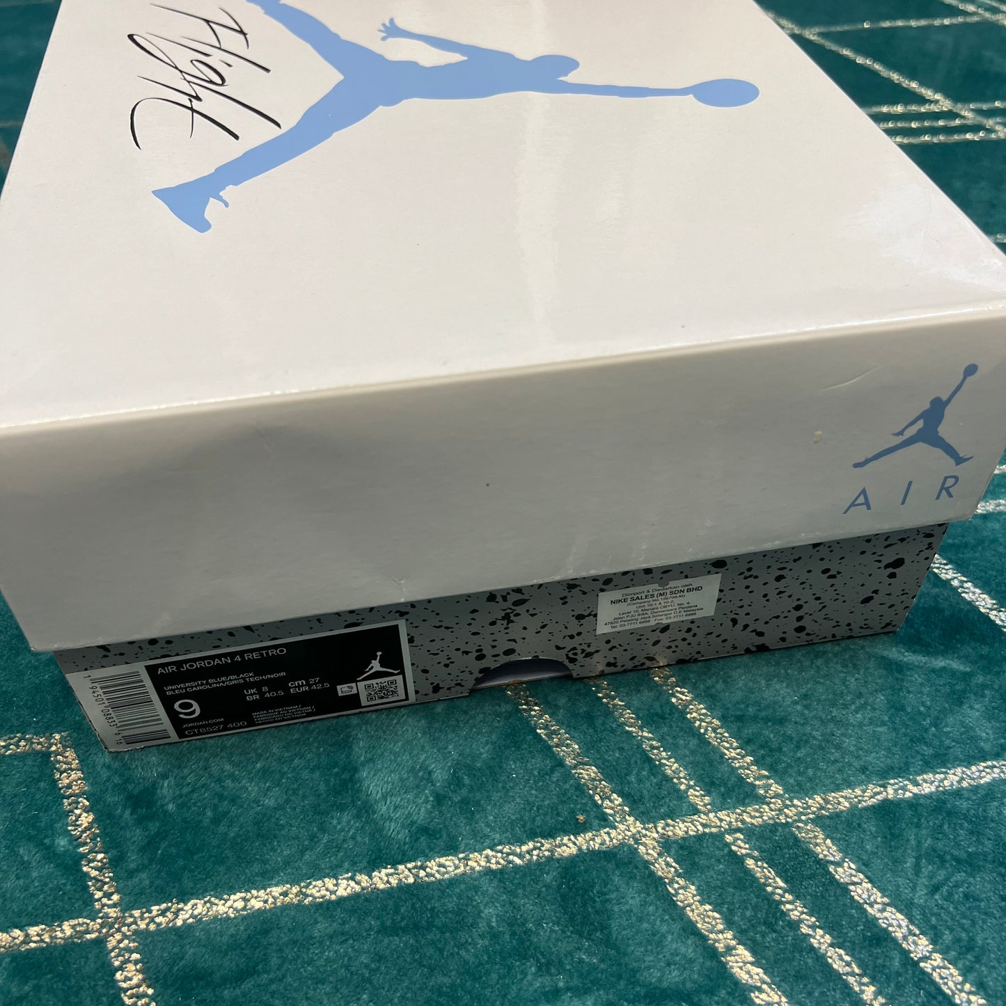 JORDAN 4 UNIVERSITY BLUE UK8 *PRE-LOVED*