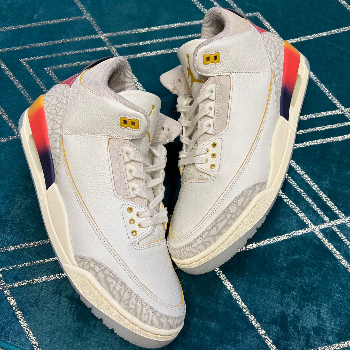 JORDAN 3 J BALVIN MEDELLIN SUNSET UK9.5 *PRE-LOVED*