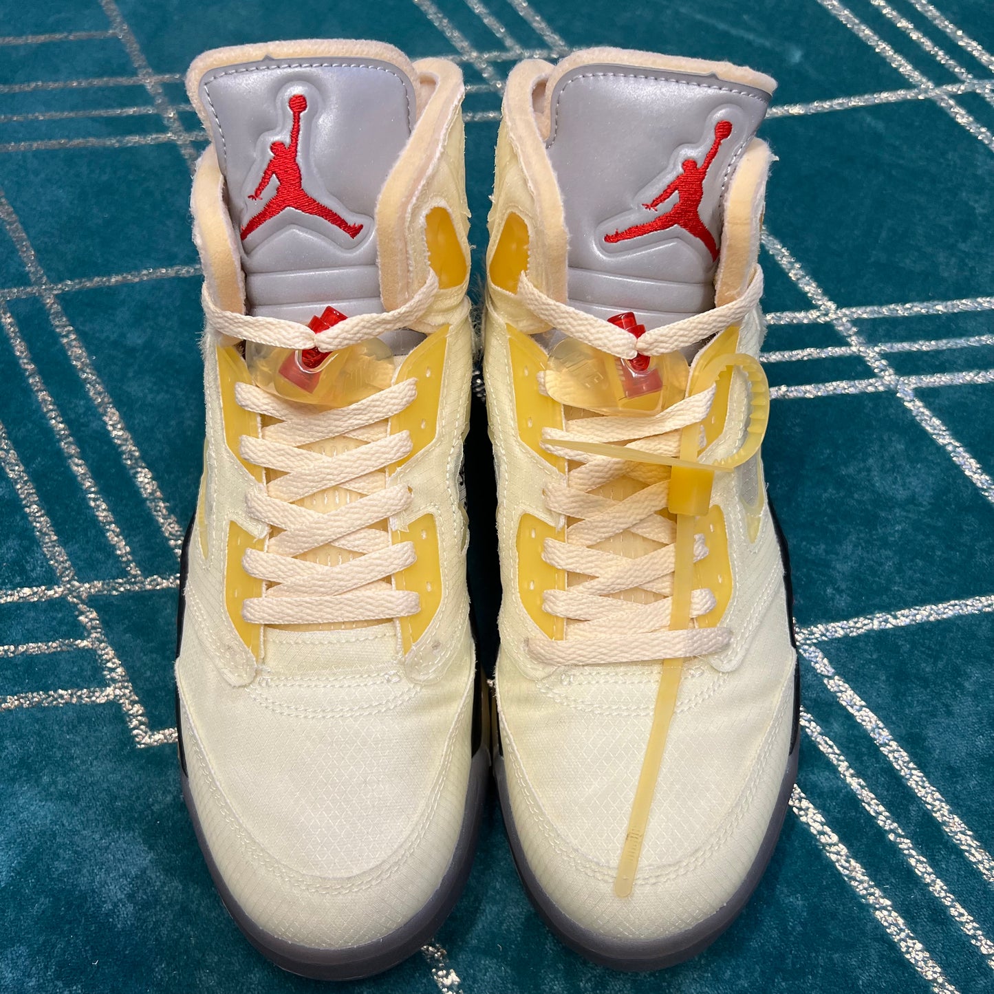 JORDAN 5 OFF-WHITE SAIL UK8 *PRE-LOVED*