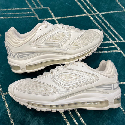 AIR MAX 98 TL SUPREME WHITE UK9 *PRE-LOVED*