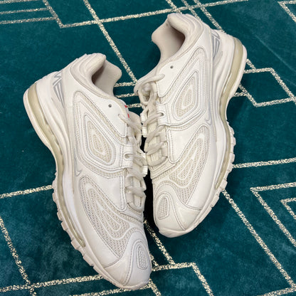 AIR MAX 98 TL SUPREME WHITE UK9 *PRE-LOVED*