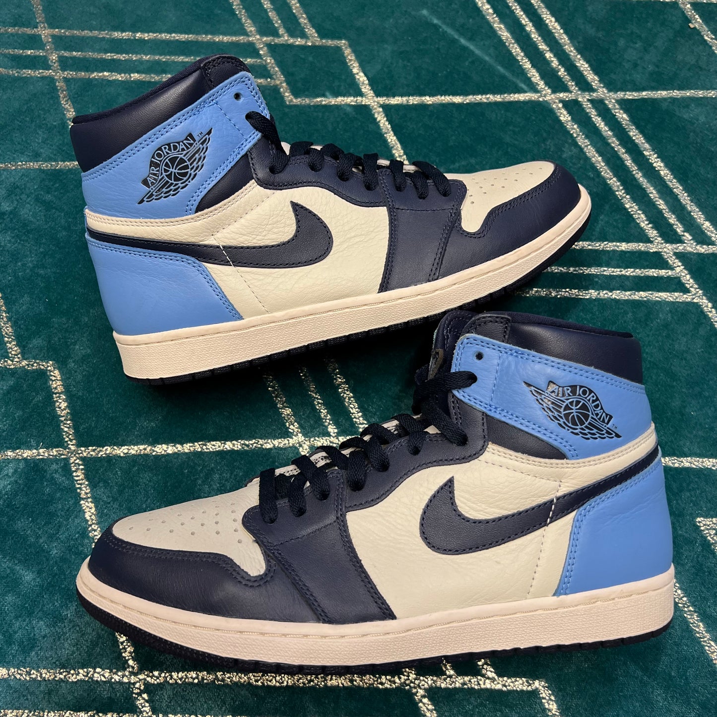 JORDAN 1 HIGH OBSIDIAN UNC UK9.5 *PRE-LOVED*