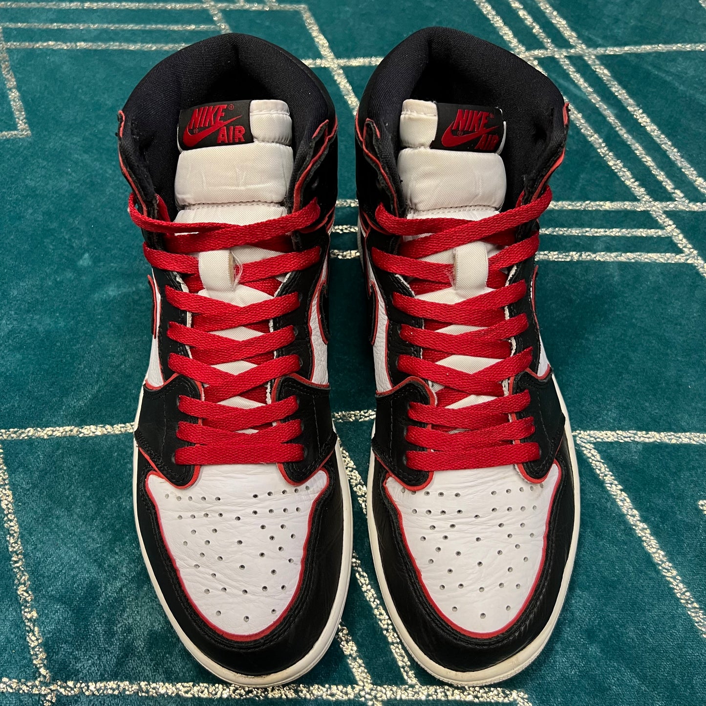 JORDAN 1 HIGH BLOODLINE UK8 *PRE-LOVED*