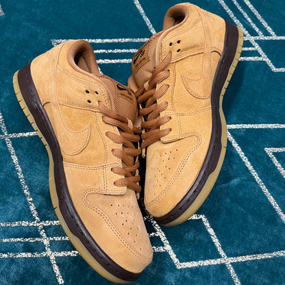 DUNK LOW SB WHEAT UK9.5 *PRE-LOVED*