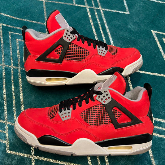 JORDAN 4 TORO BRAVO UK9 *PRE-LOVED*