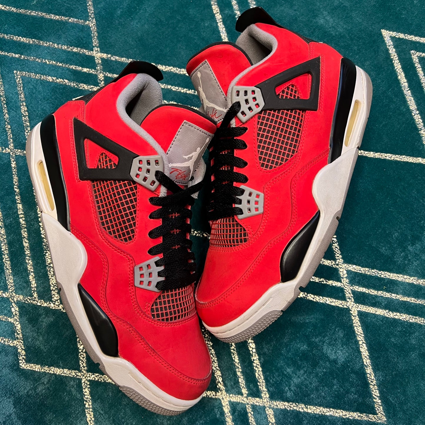 JORDAN 4 TORO BRAVO UK9 *PRE-LOVED*