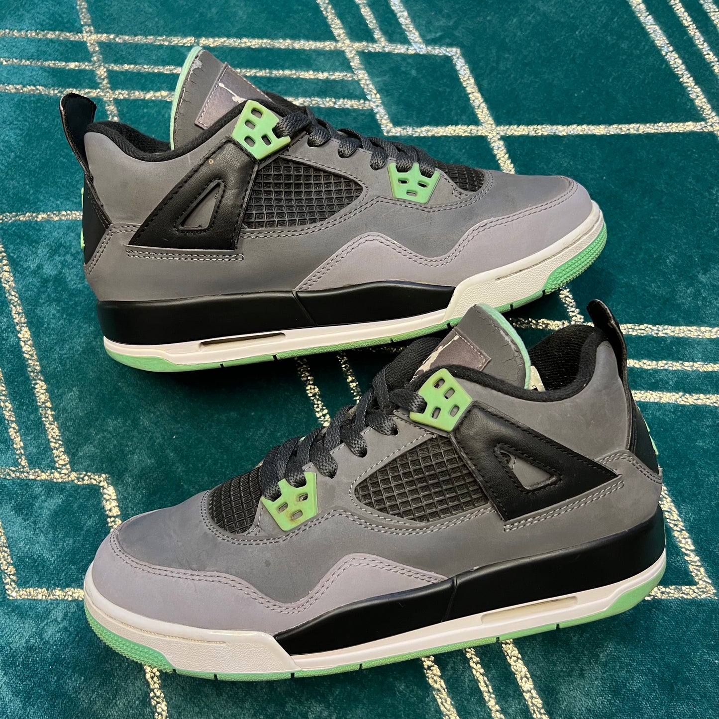 JORDAN 4 GREEN GLOW (GS) UK5 *PRE-LOVED*