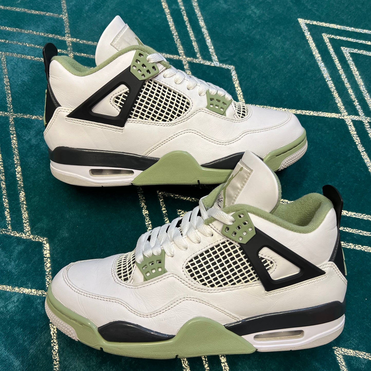 JORDAN 4 SEAFOAM (W) UK8 *PRE-LOVED*