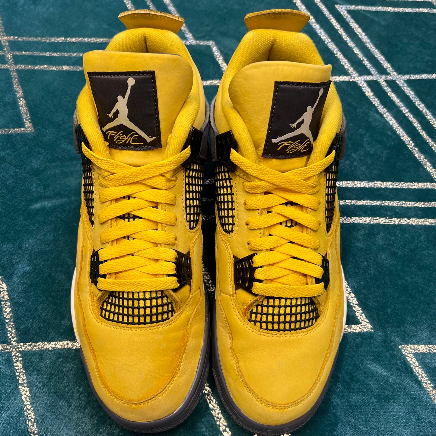 JORDAN 4 LIGHTNING 2021 UK9 *PRE-LOVED*