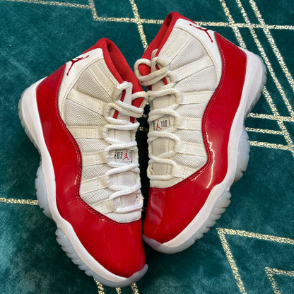 JORDAN 11 CHERRY UK4 *PRE-LOVED*