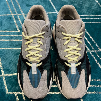 YEEZY BOOST 700 WAVERUNNER UK8.5 *PRE-LOVED*