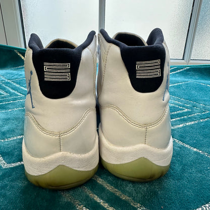 JORDAN 11 LEGEND BLUE UK10 *PRE-LOVED*