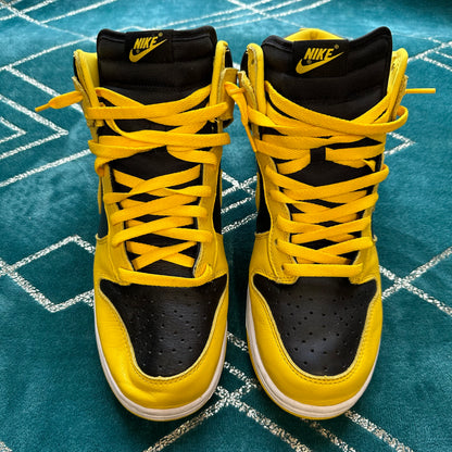 DUNK HIGH VARSITY MAIZE UK10 *PRE-LOVED*