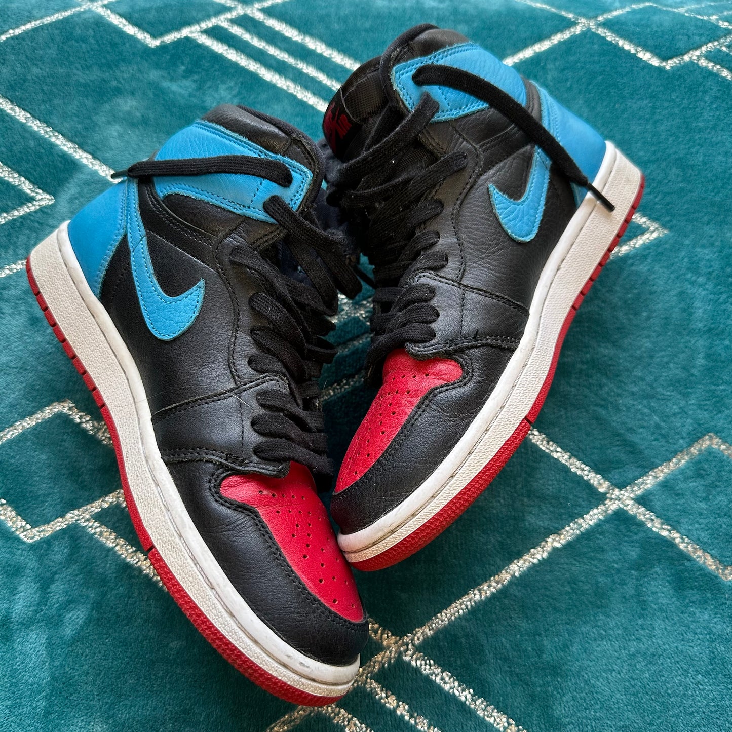 JORDAN 1 HIGH UNC TO CHI (W) UK5 *PRE-LOVED*