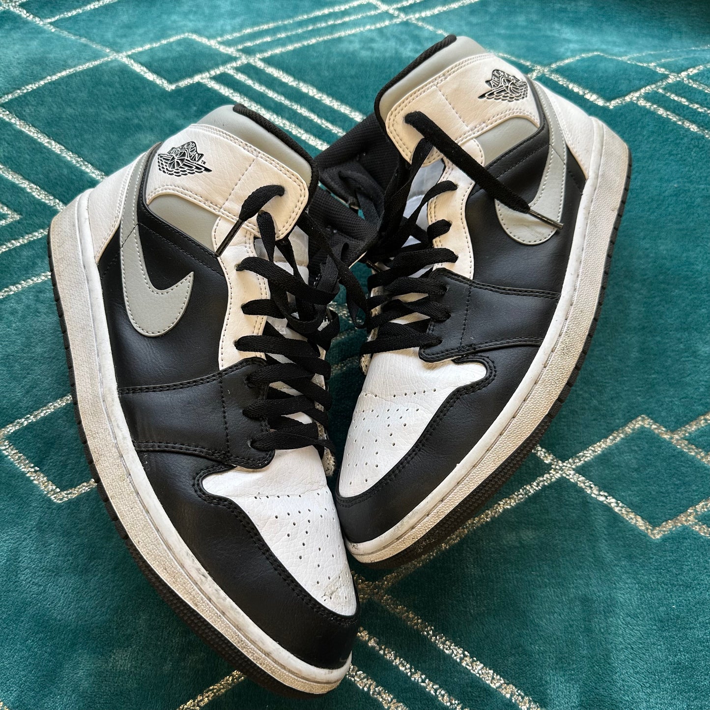 JORDAN 1 MID SHADOW UK11.5 *PRE-LOVED*