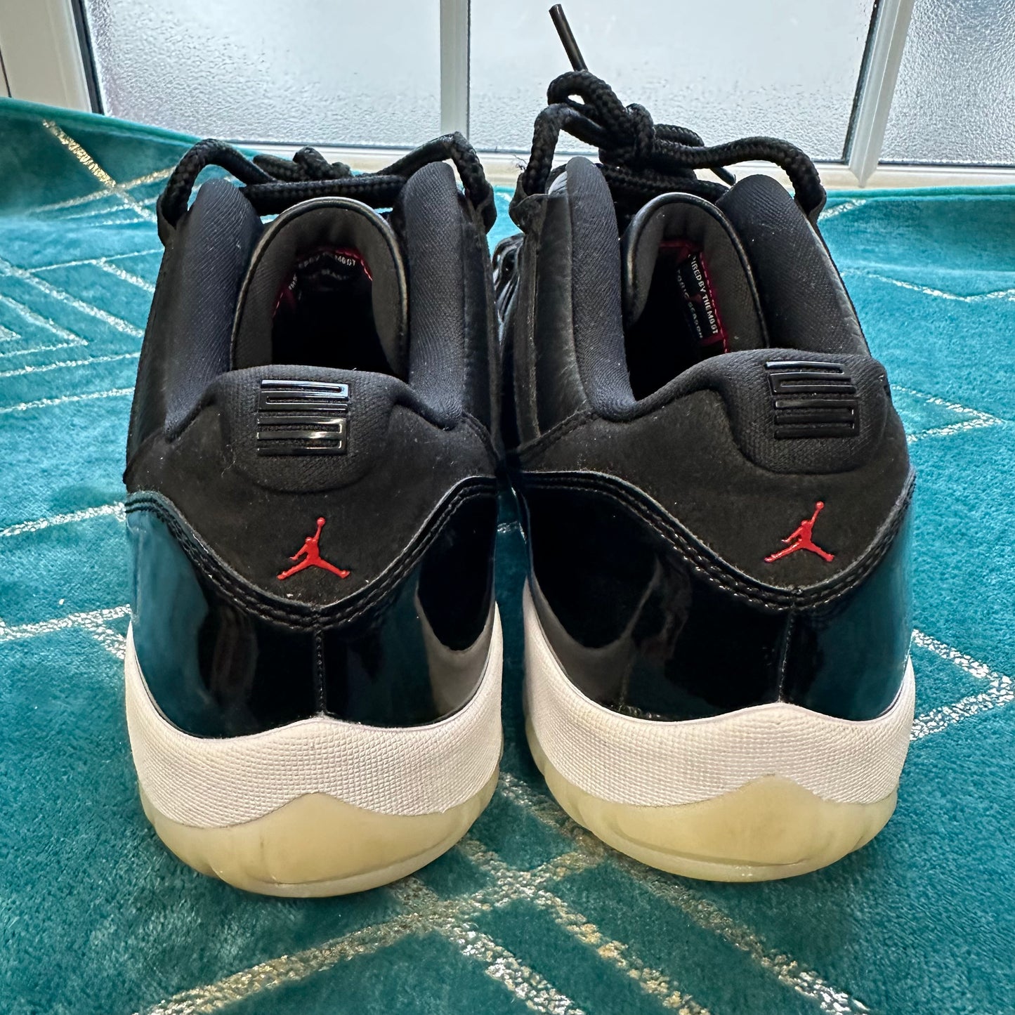 JORDAN 11 LOW 72-10 UK12 *PRE-LOVED*