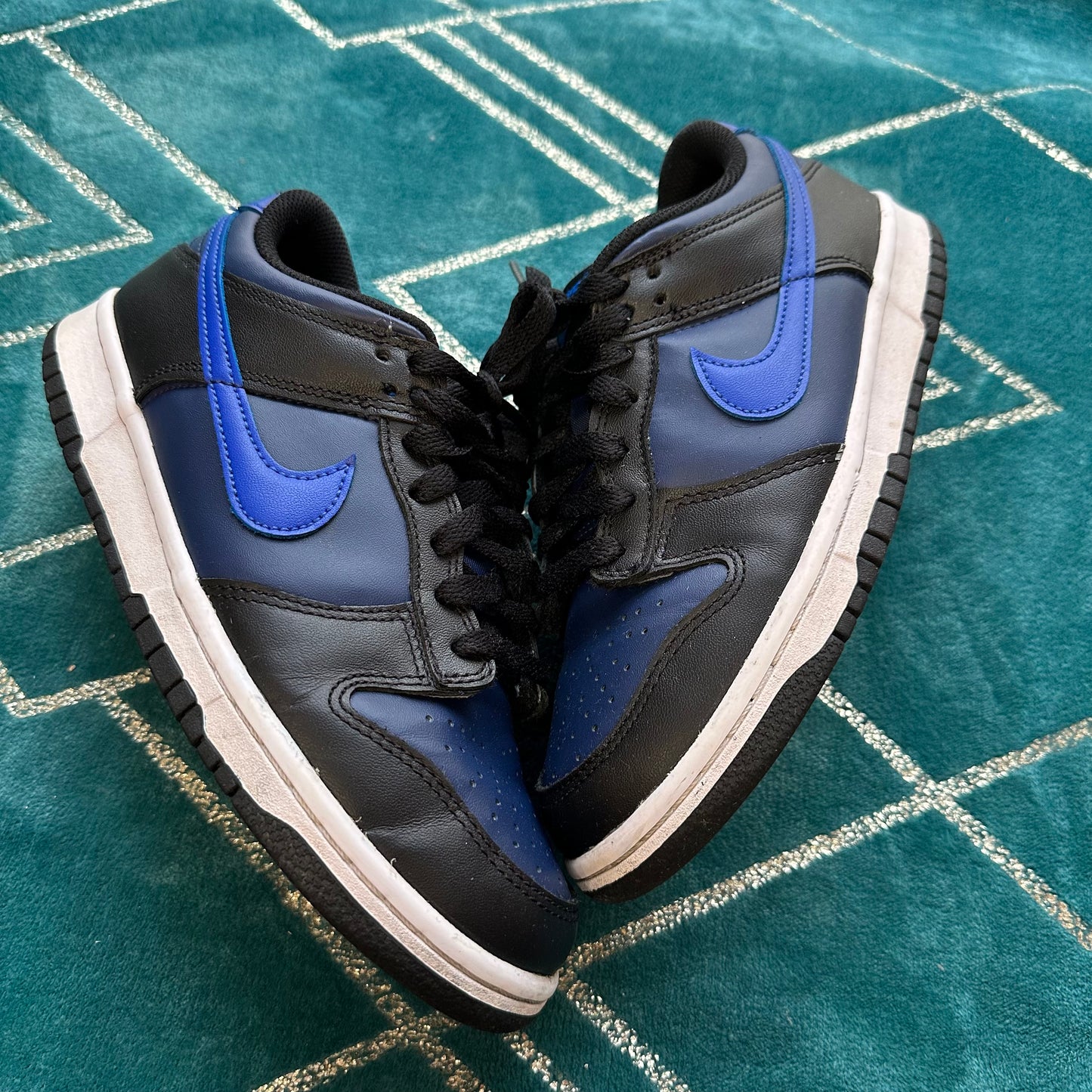 DUNK LOW MIDNIGHT NAVY UK6 (GS) *PRE-LOVED*