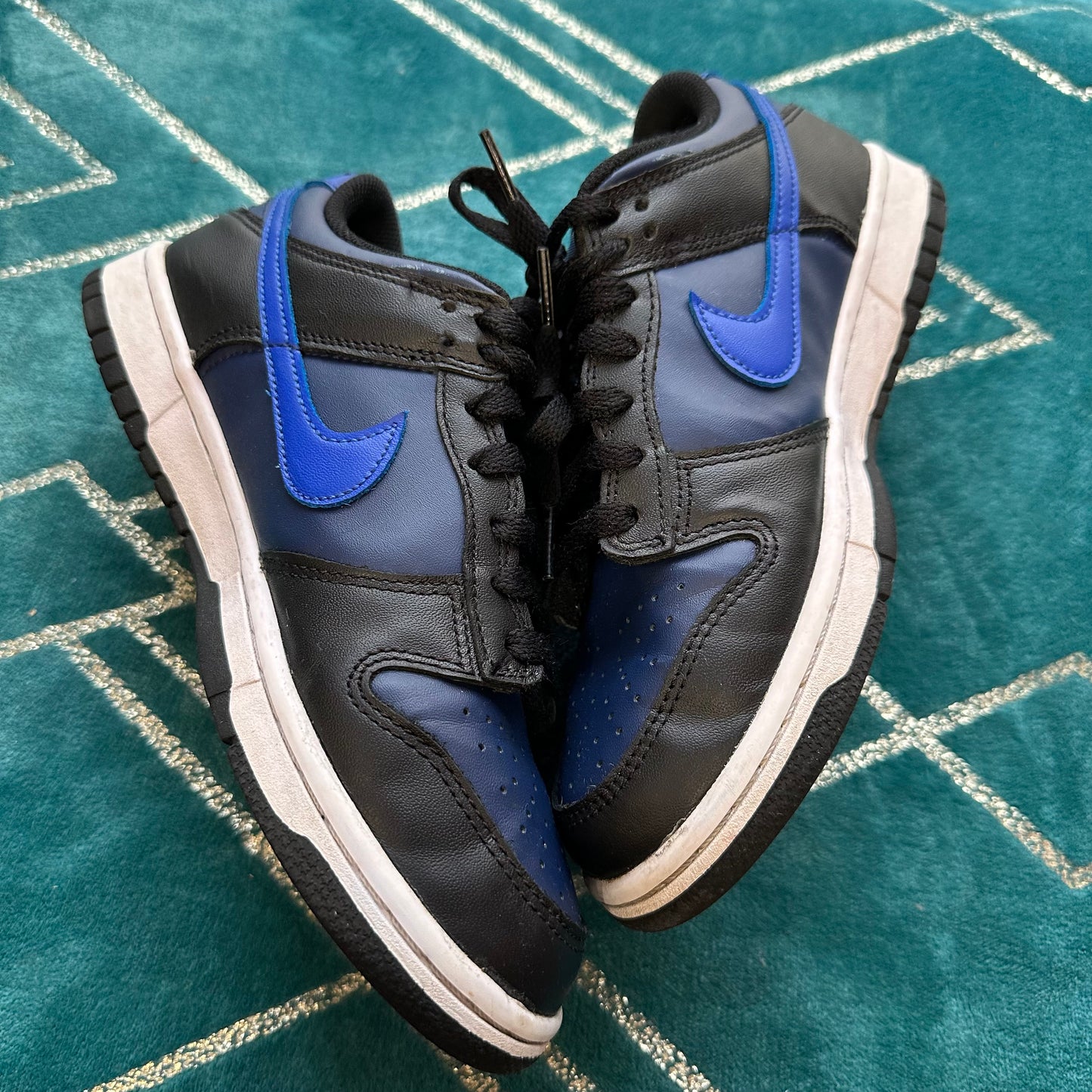 DUNK LOW MIDNIGHT NAVY UK6 (GS) *PRE-LOVED*