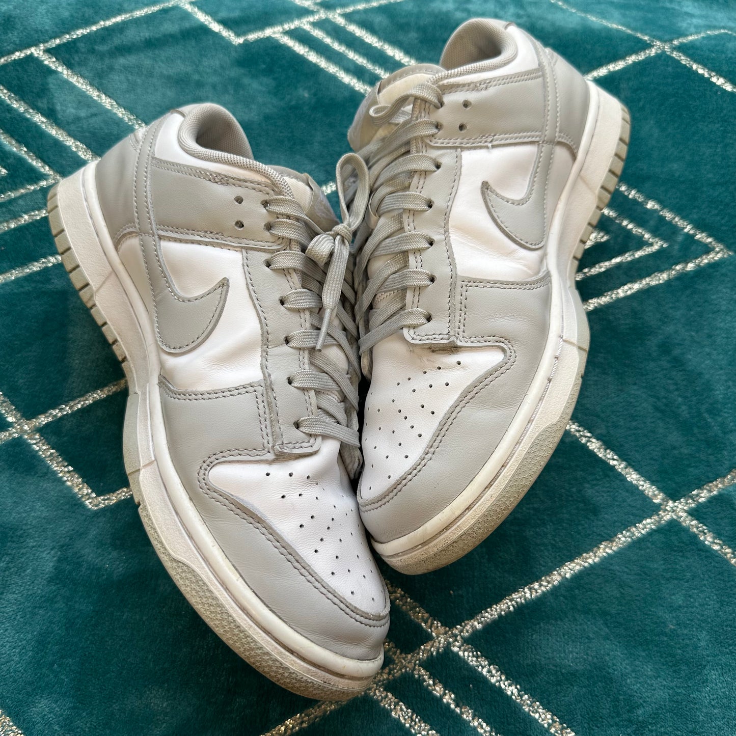 DUNK LOW GREY FOG UK9 *PRE-LOVED*