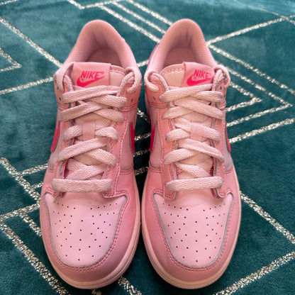 DUNK LOW TRIPLE PINK UK2.5 (PS) *PRE-LOVED*