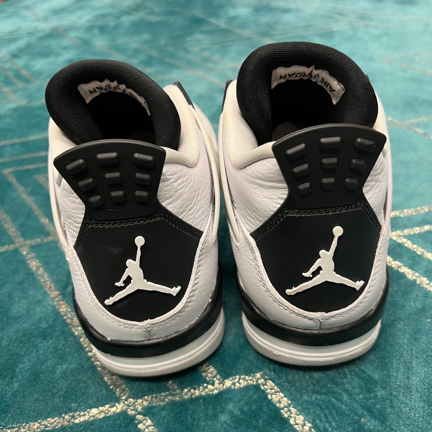 JORDAN 4 MILITARY BLACK (GS) UK5.5 *PRE-LOVED*