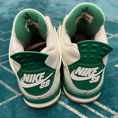 JORDAN 4 SB PINE GREEN UK11 *PRE-LOVED*