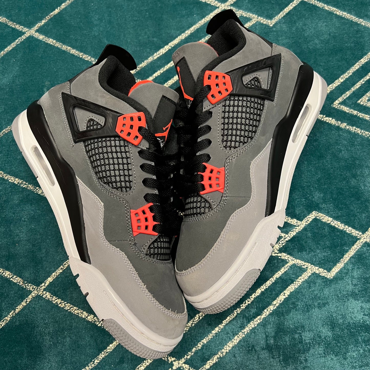 JORDAN 4 INFRARED UK8 *PRE-LOVED*