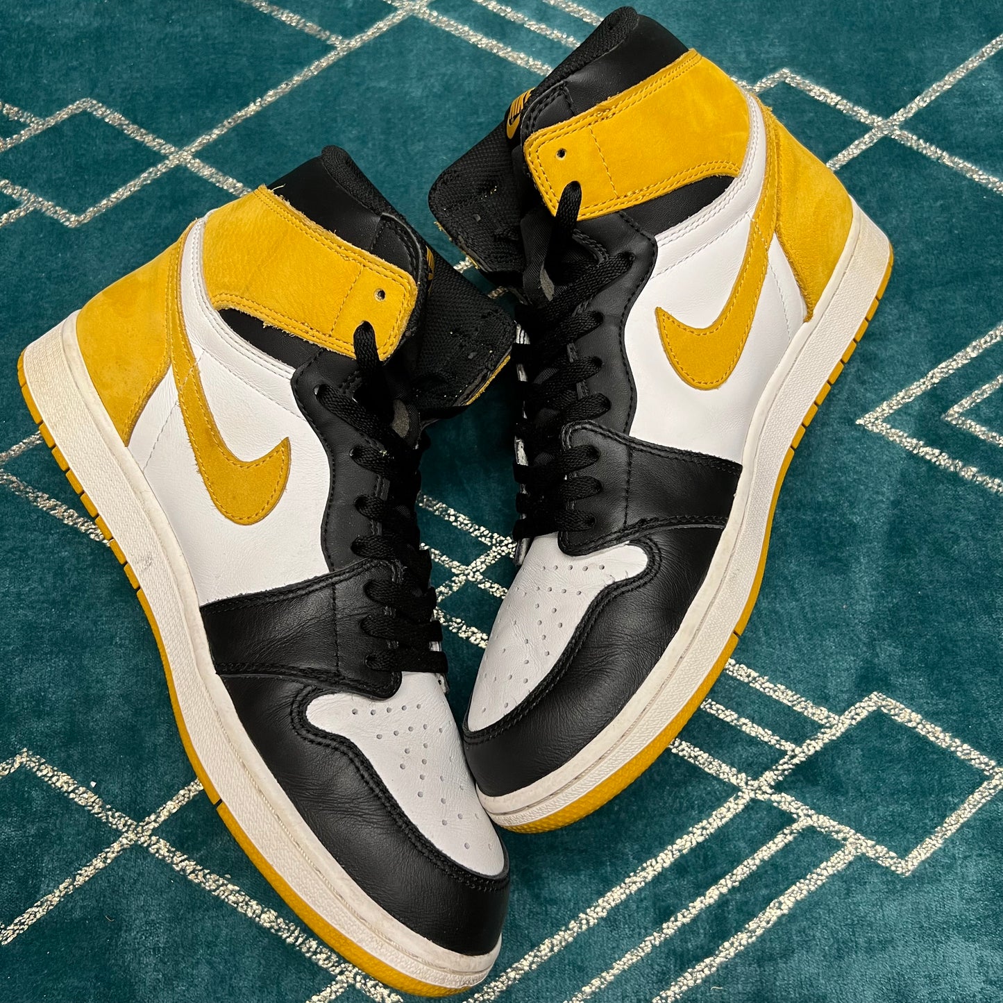 JORDAN 1 HIGH YELLOW OCHRE UK11 *PRE-LOVED*