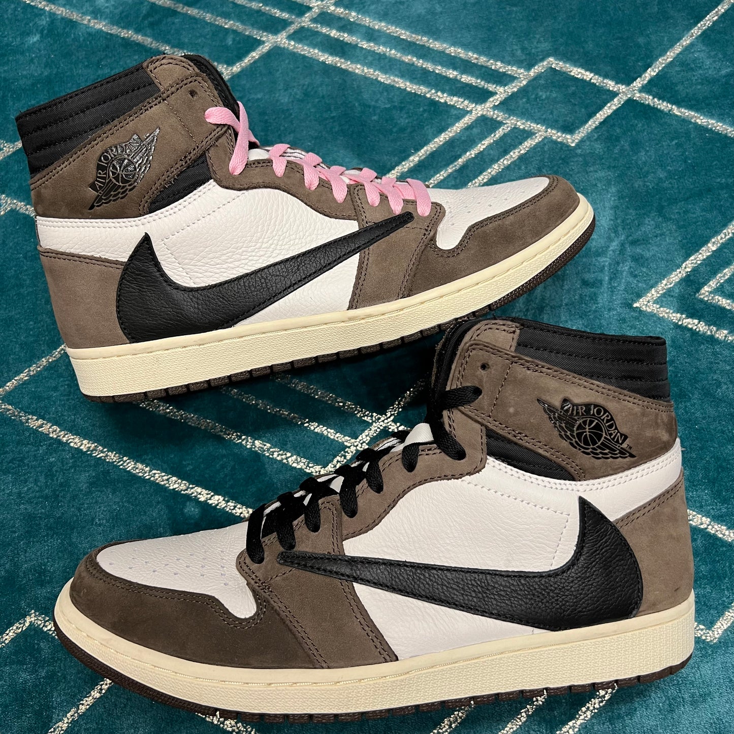 JORDAN 1 HIGH TRAVIS SCOTT MOCHA UK11 *PRE-LOVED*