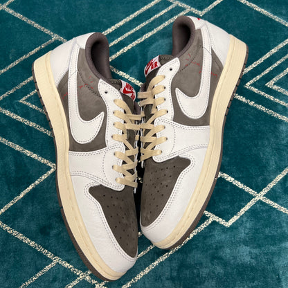 JORDAN 1 LOW TRAVIS SCOTT REVERSE MOCHA UK9 *PRE-LOVED*