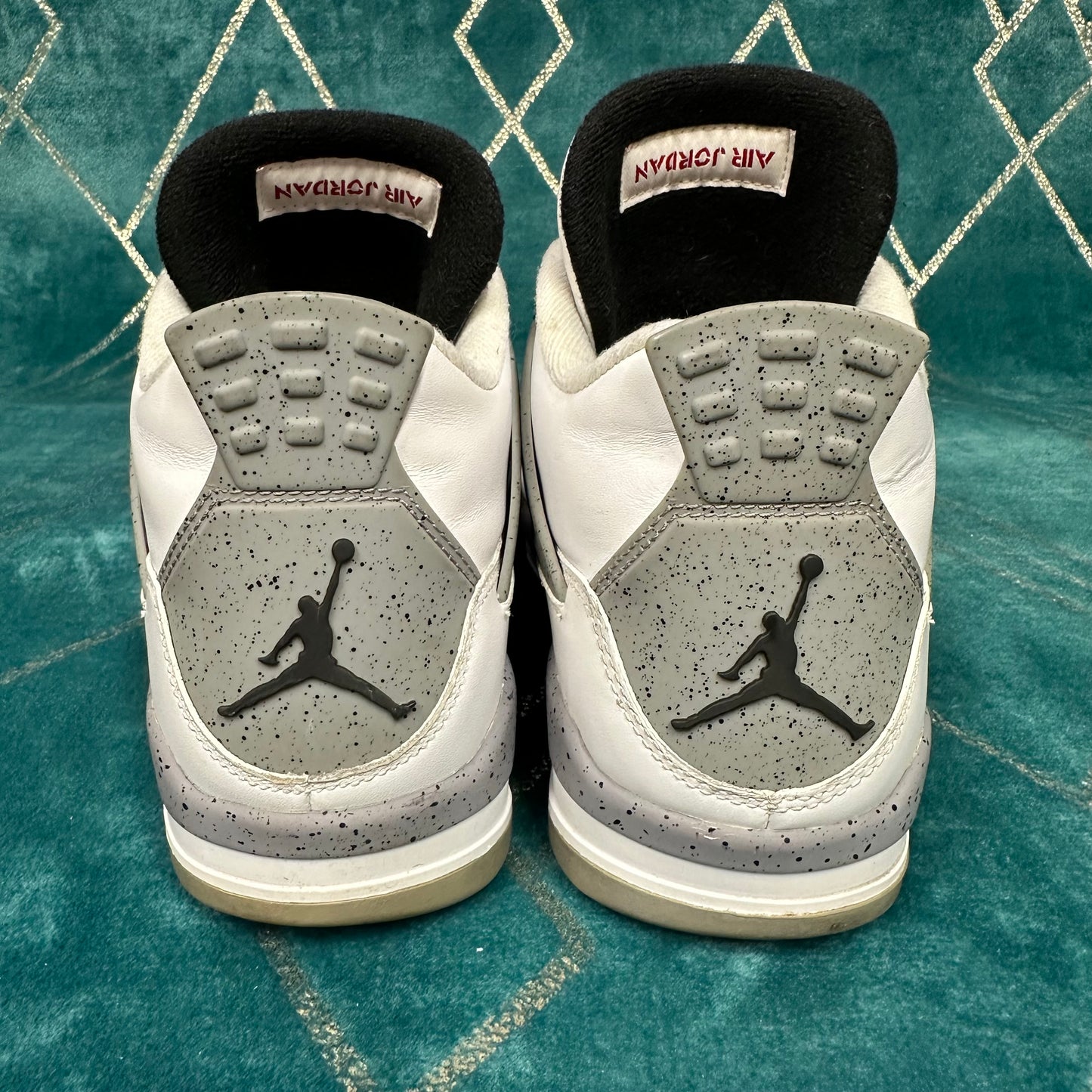 JORDAN 4 WHITE CEMENT 2012 UK9.5 *PRE-LOVED*