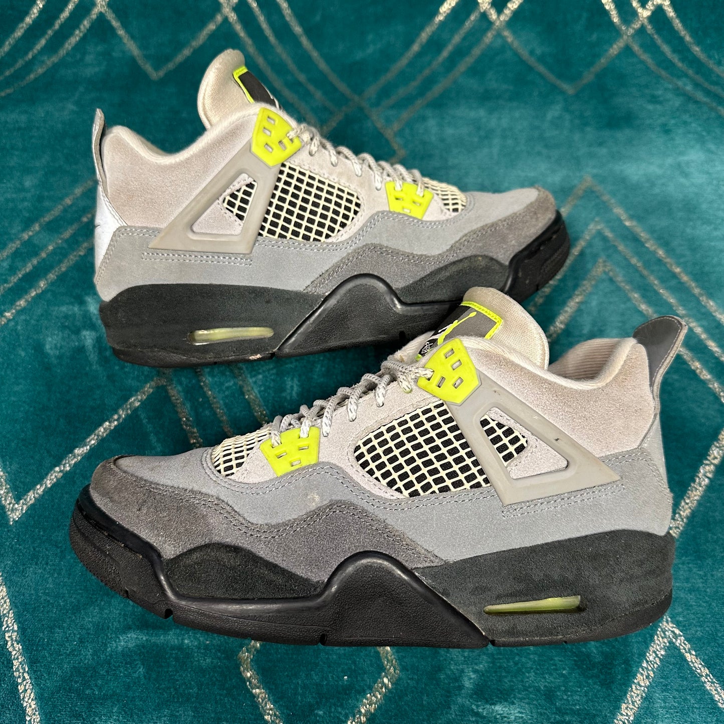 JORDAN 4 NEON 95 (GS) UK5.5 *PRE-LOVED*