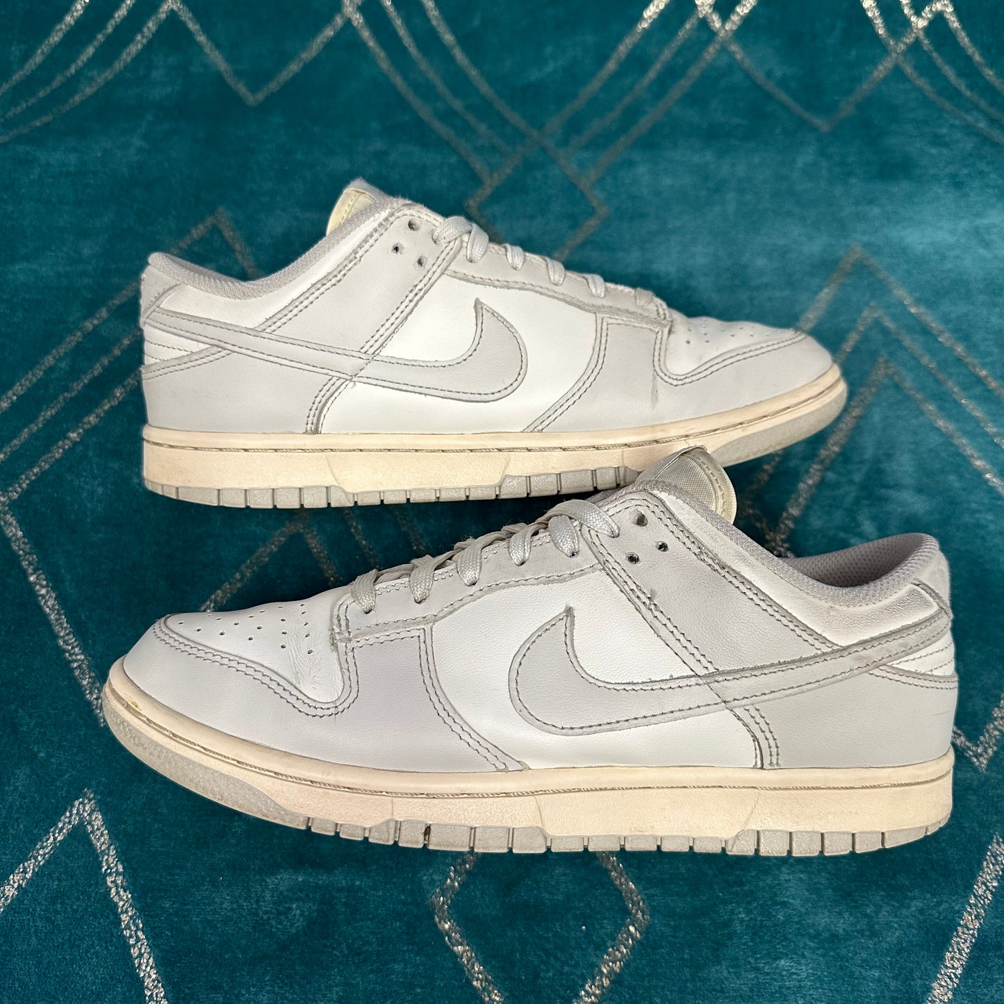 DUNK LOW LIGHT BONE (W) UK6.5 *PRE-LOVED*