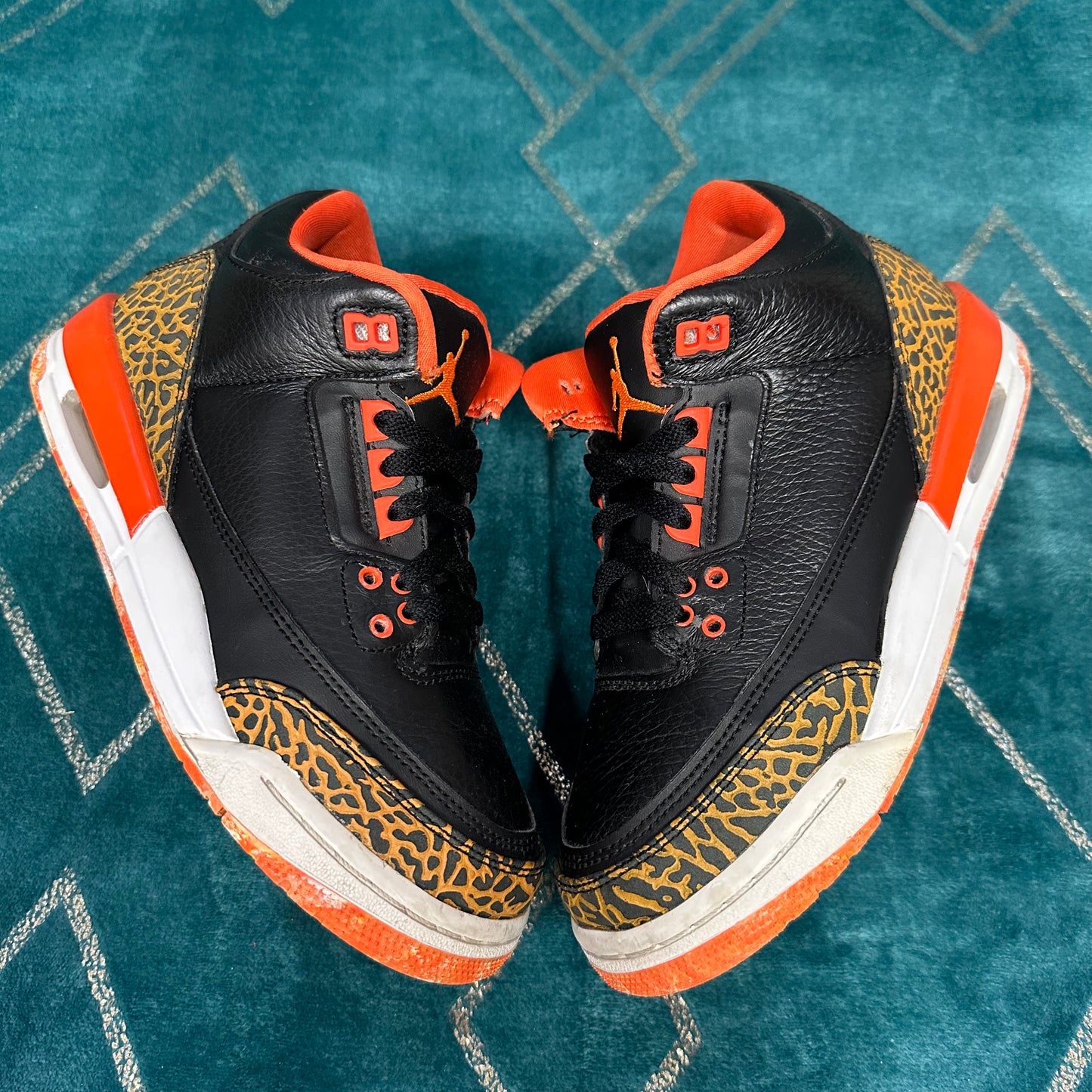 JORDAN 3 KUMQUAT (GS) UK4 *PRE-LOVED*