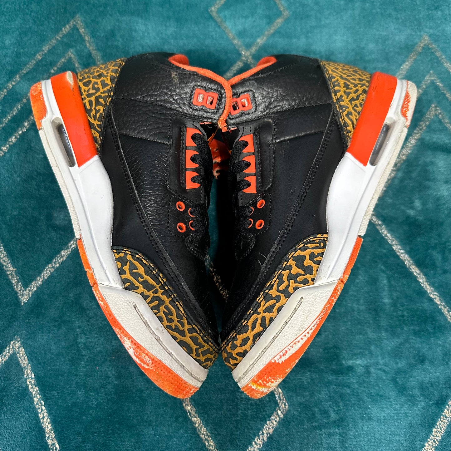 JORDAN 3 KUMQUAT (GS) UK4 *PRE-LOVED*