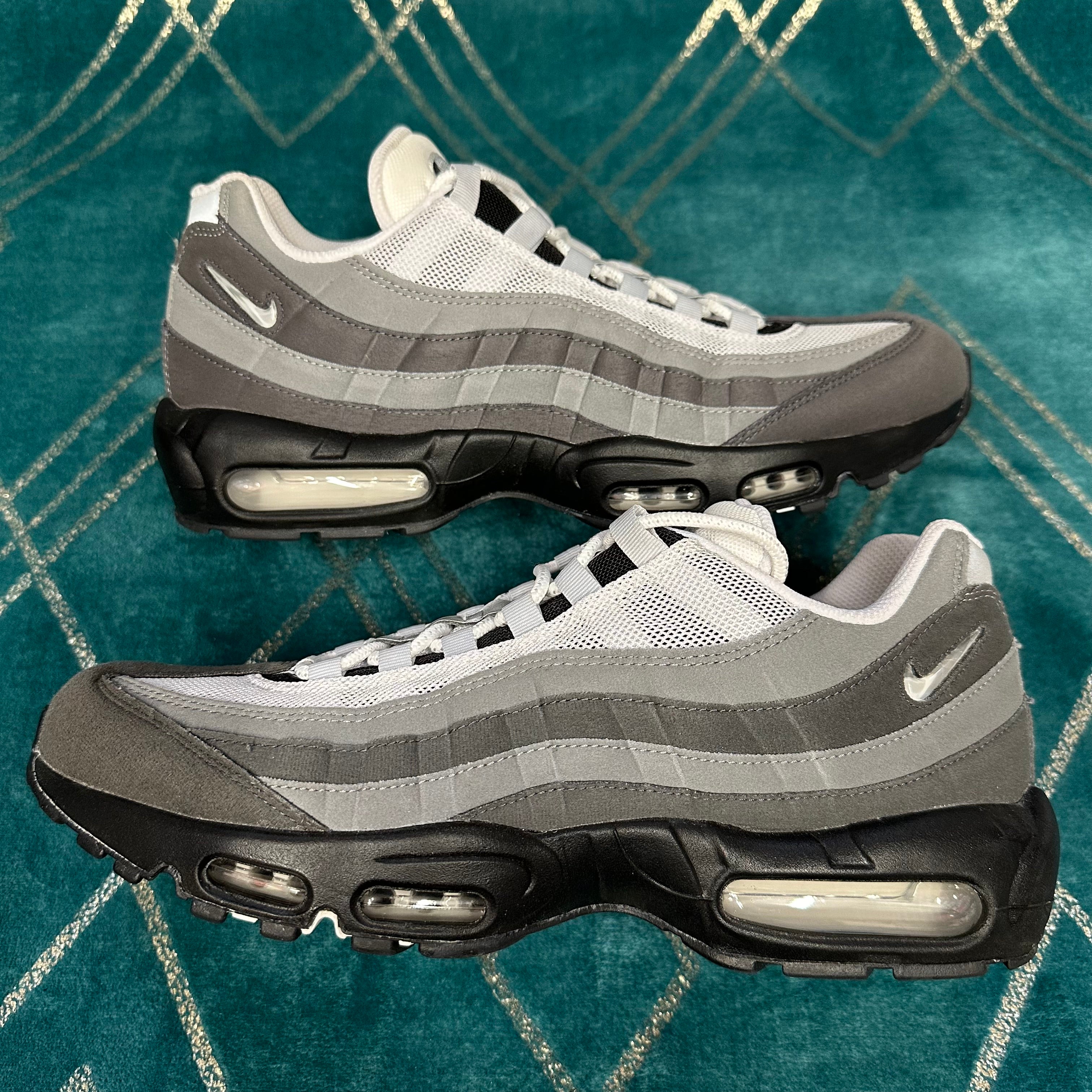 AIR MAX 95 JEWEL GREY UK11 *PRE-LOVED* – SNCKicks