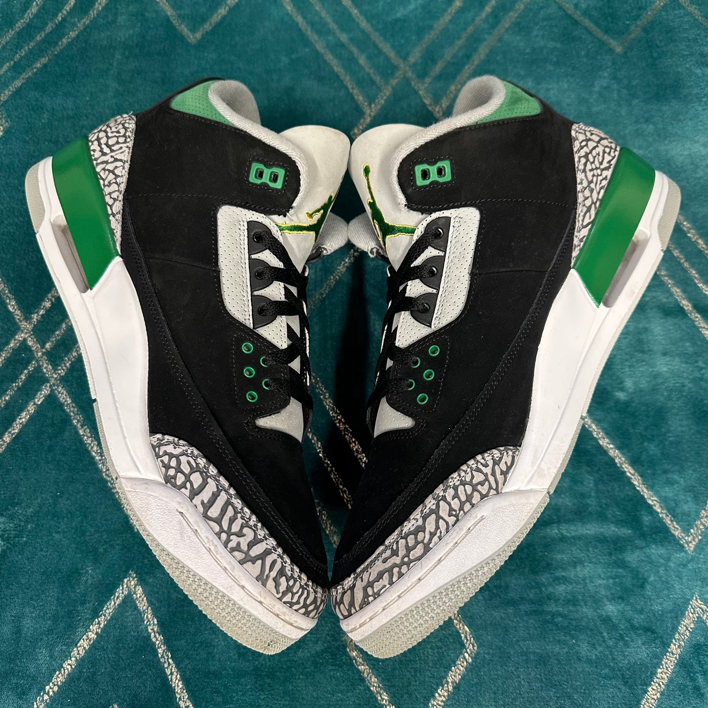 JORDAN 3 PINE GREEN UK12 *PRE-LOVED*