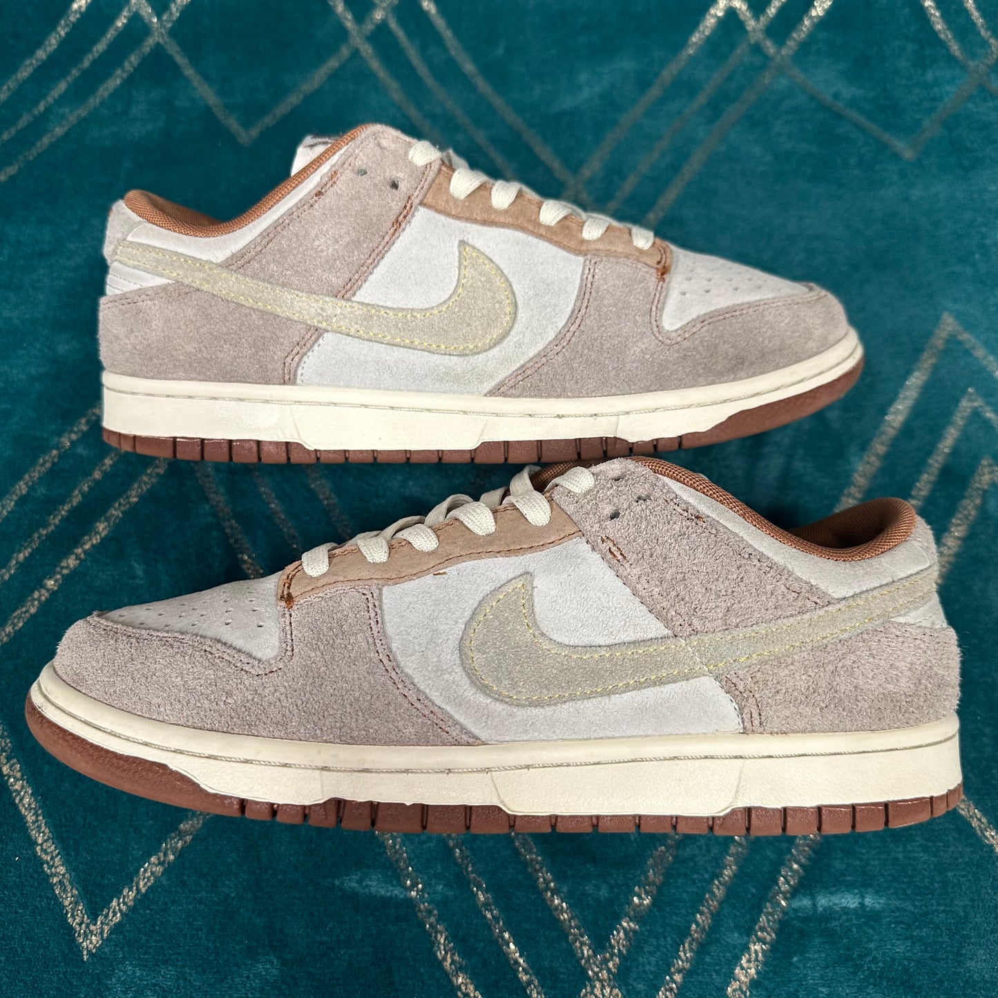 DUNK LOW MEDIUM CURRY UK7.5 *PRE-LOVED*