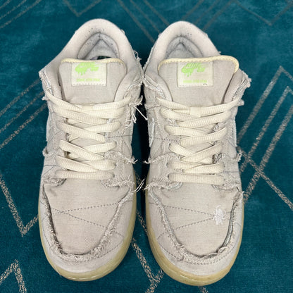 DUNK LOW SB MUMMY UK8 *PRE-LOVED*