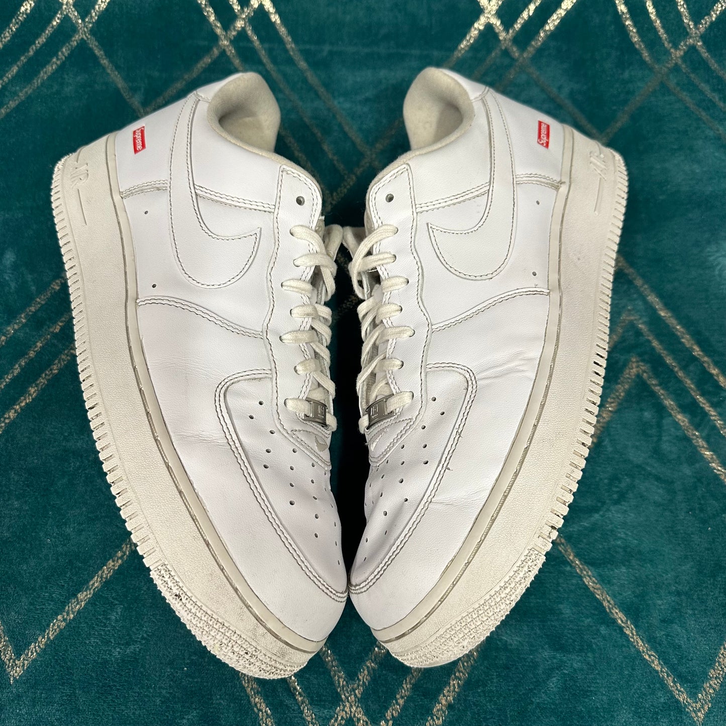 AIR FORCE 1 SUPREME WHITE UK11 *PRE-LOVED*