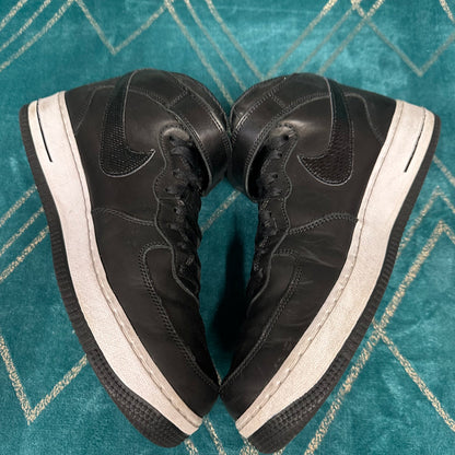 AIR FORCE 1 MID STUSSY BLACK UK9.5 *PRE-LOVED*