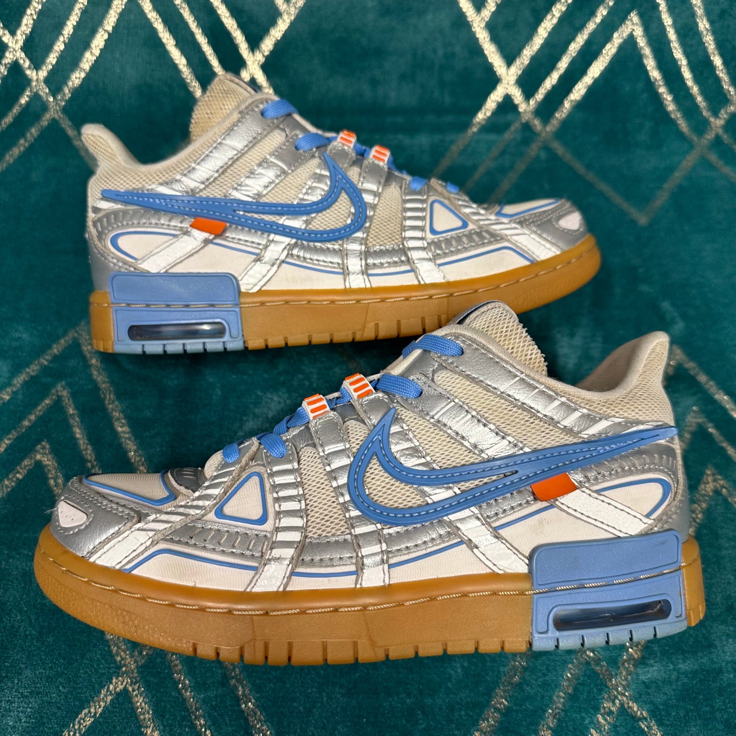 DUNK LOW RUBBER OFF-WHITE UNC UK4.5 *PRE-LOVED*