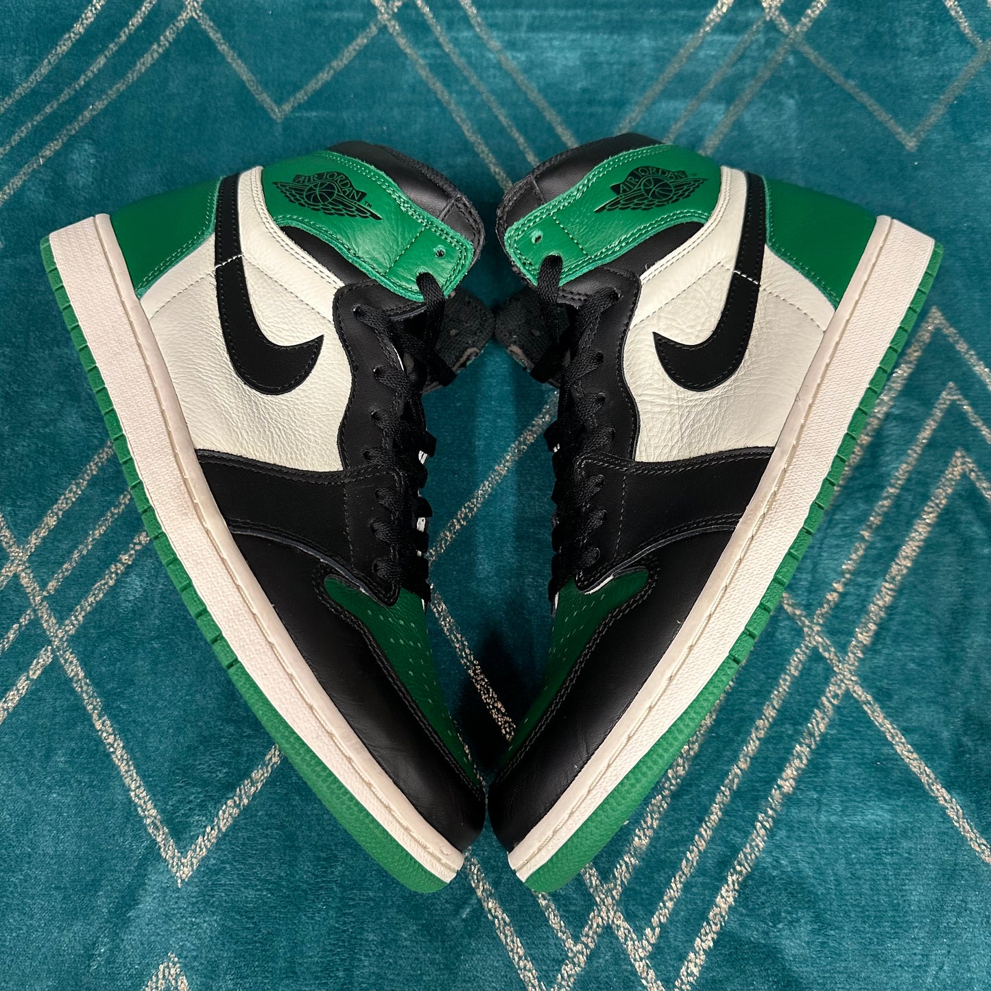 JORDAN 1 HIGH PINE GREEN 1.0 UK10.5 *PRE-LOVED*