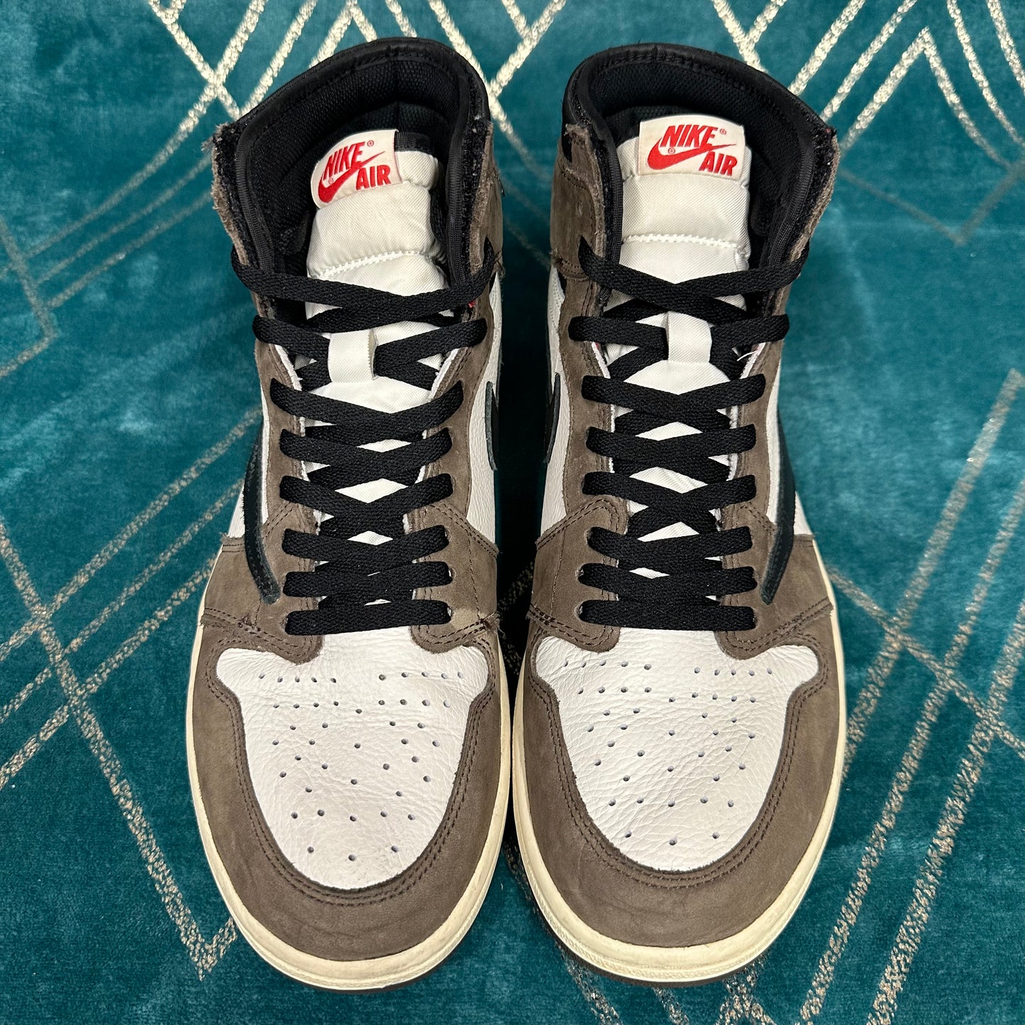 JORDAN 1 HIGH TRAVIS SCOTT UK10.5 *PRE-LOVED*