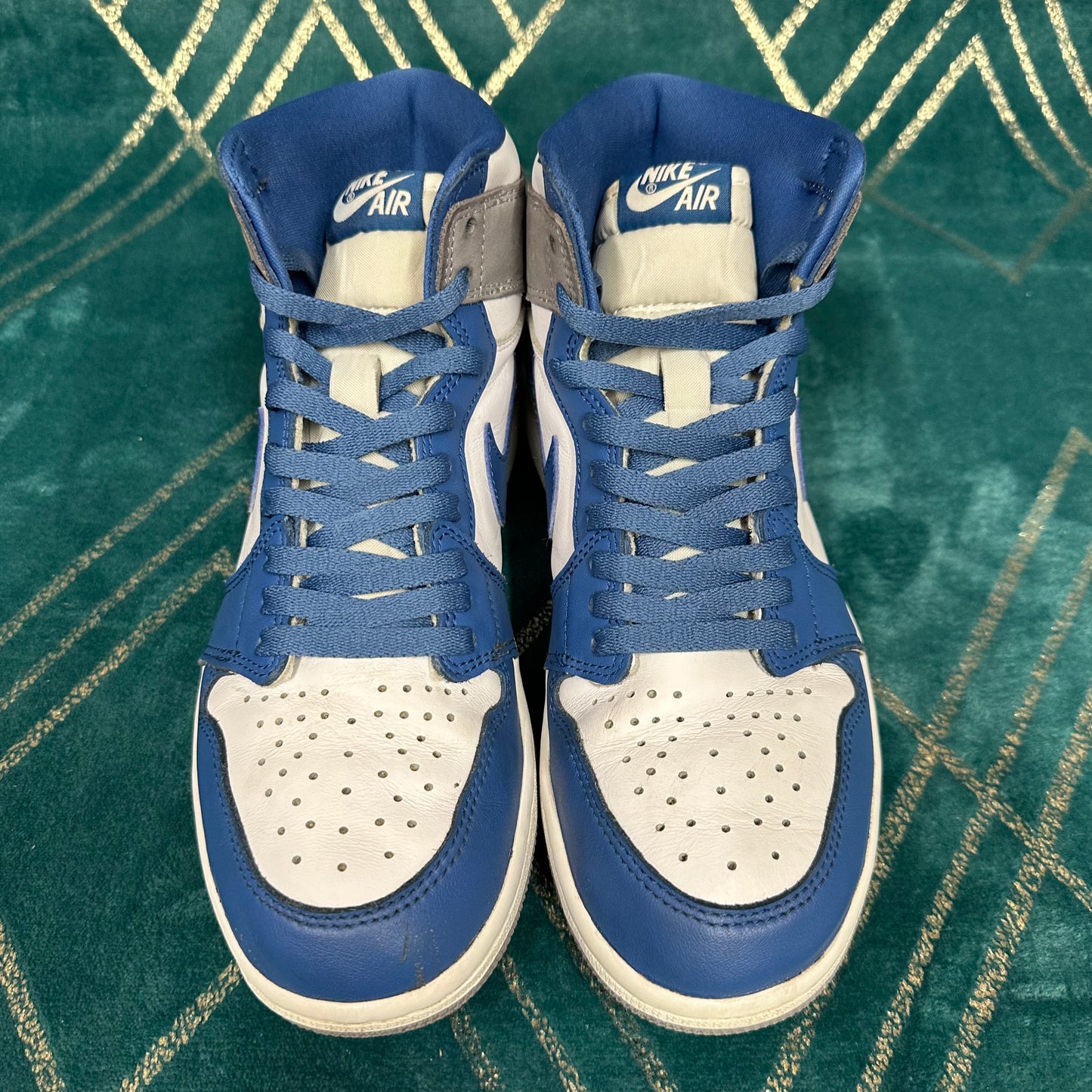 JORDAN 1 HIGH TRUE BLUE UK7 *PRE-LOVED*