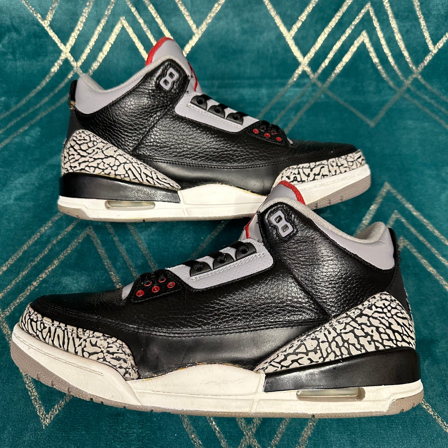 JORDAN 3 BLACK CEMENT 2011 UK10 *PRE-LOVED*