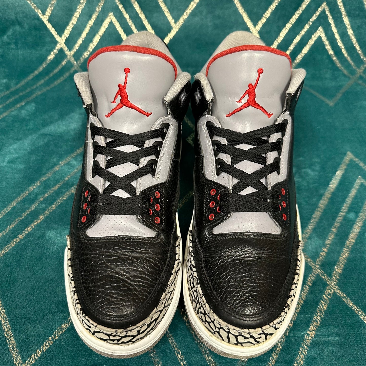 JORDAN 3 BLACK CEMENT 2011 UK10 *PRE-LOVED*